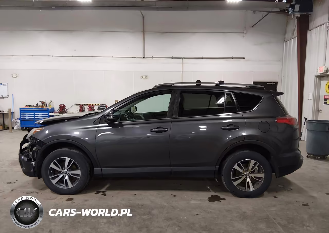 2018 Toyota Rav4 Xle VIN:2T3RFREV9JW816202 - 14