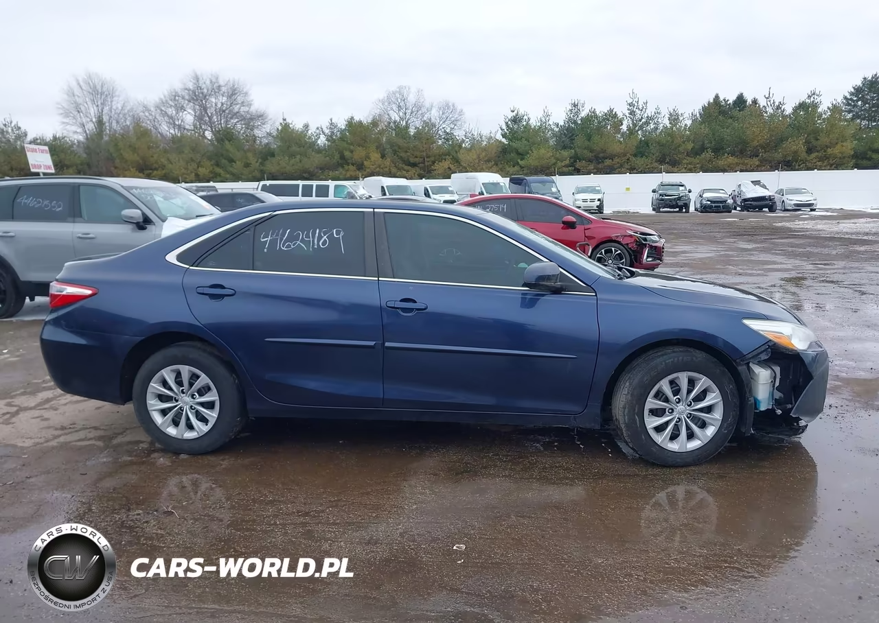 2016 Toyota Camry Le VIN:4T4BF1FK8GR520344 - 14