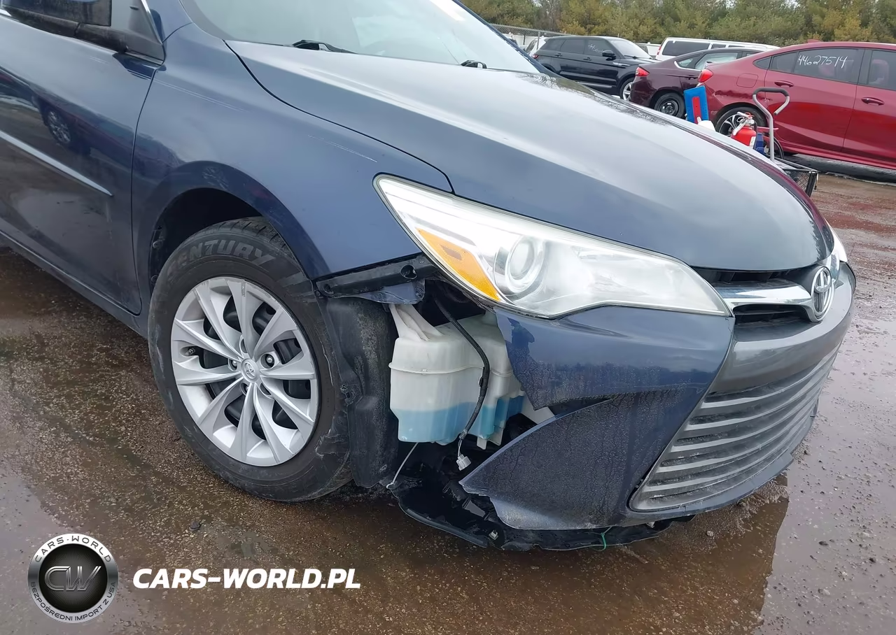 2016 Toyota Camry Le VIN:4T4BF1FK8GR520344 - 18