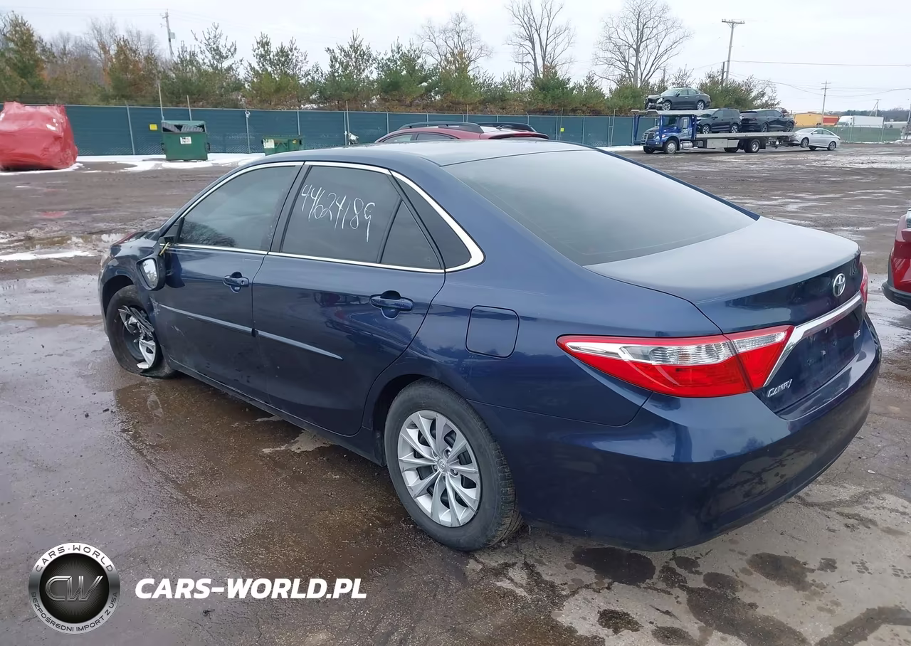 2016 Toyota Camry Le VIN:4T4BF1FK8GR520344 - 3