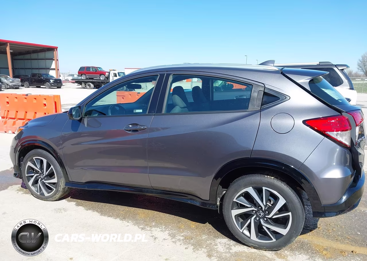 2019 Honda Hr-V Sport VIN:3CZRU6H17KG723767 - 14