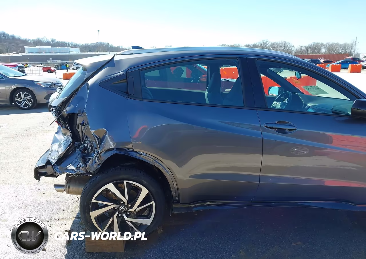 2019 Honda Hr-V Sport VIN:3CZRU6H17KG723767 - 17