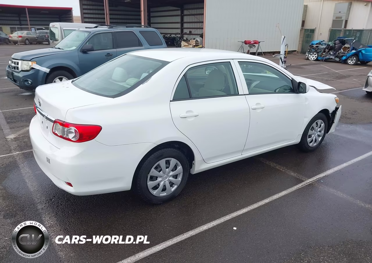 2013 Toyota Corolla L VIN:5YFBU4EE1DP079215 - 4