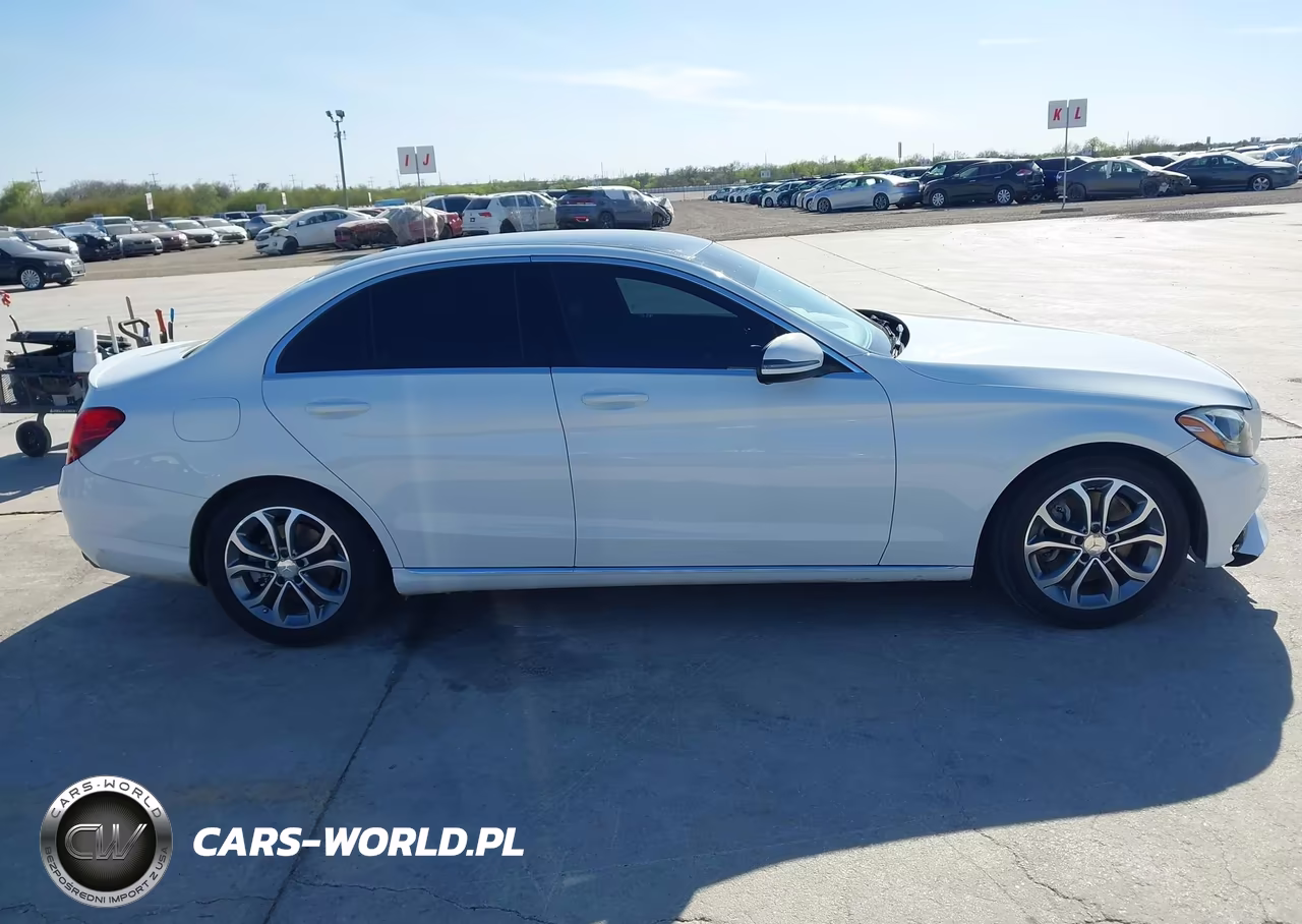 2016 Mercedes-Benz C 300 VIN:55SWF4JB7GU130304 - 13