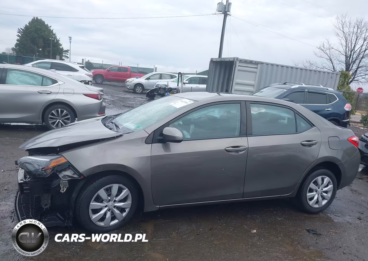 2018 Toyota Corolla Le VIN:2T1BURHE4JC079746 - 15