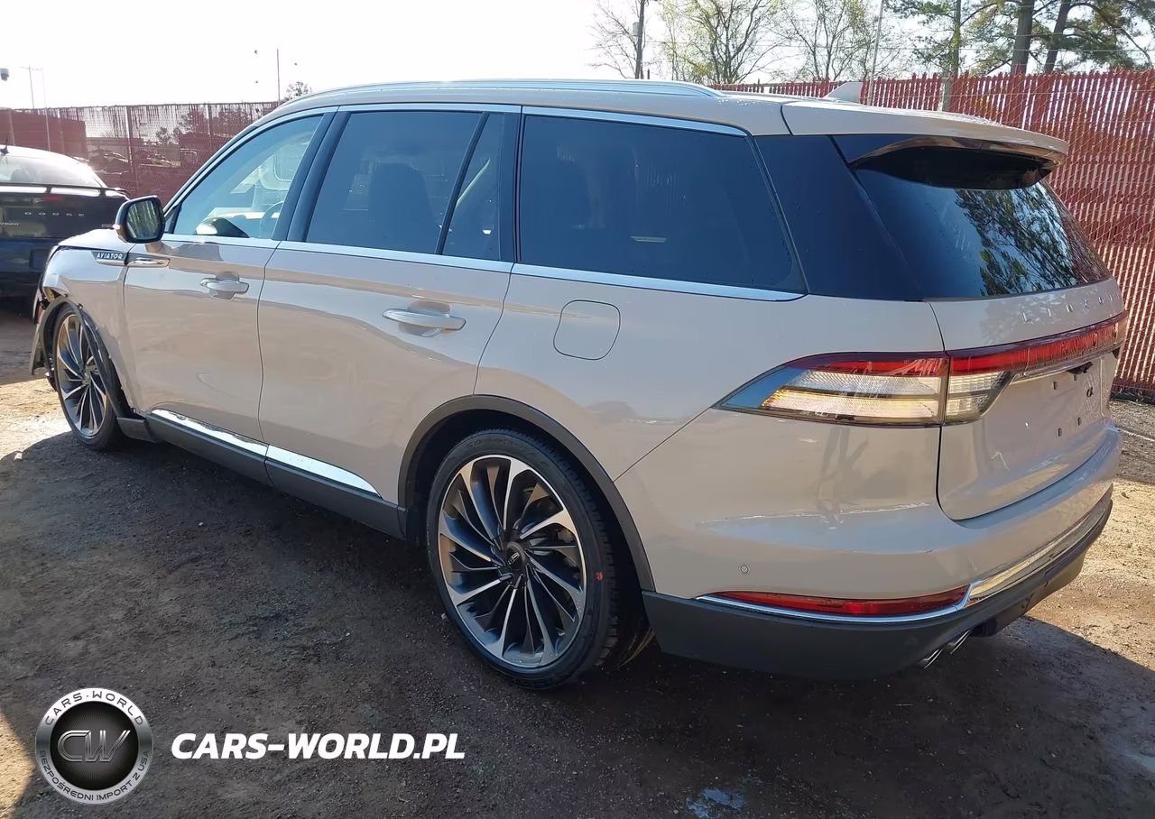 2020 Lincoln Aviator Reserve VIN:5LM5J7XC7LGL24367 - 3