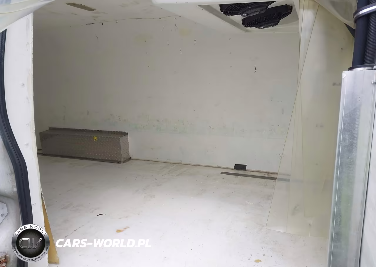 2019 Chevrolet Express 2500 Work Van VIN:1GCWGBFP0K1204509 - 8