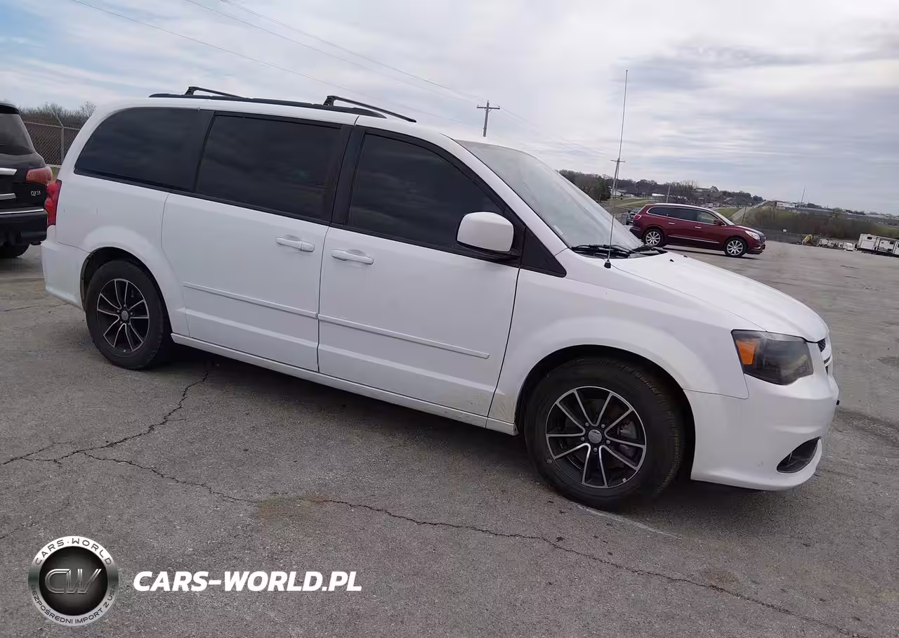 2016 Dodge Grand Caravan R-T