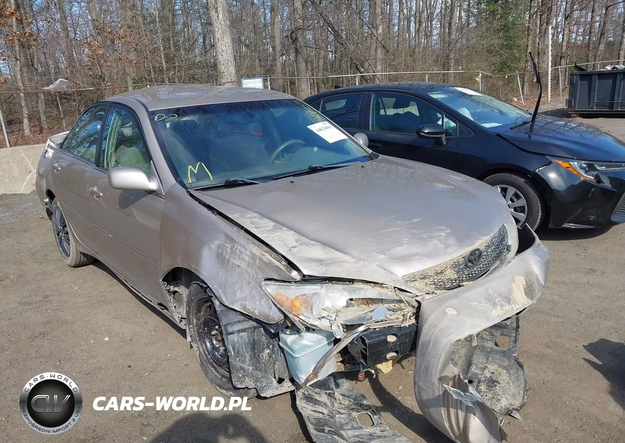 TOYOTA CAMRY LE