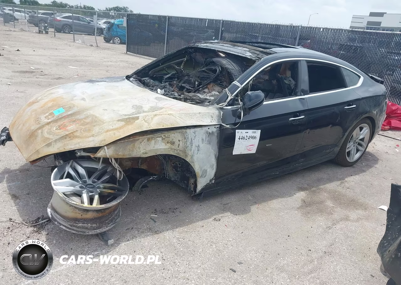 2019 Audi A5 45 Premium VIN:WAUBNCF57KA011084 - 2