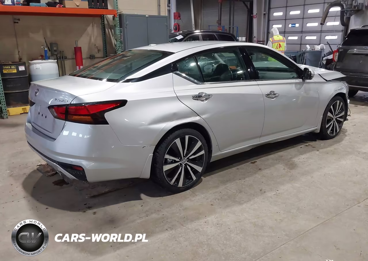 2019 Nissan Altima 2.5 Platinum VIN:1N4BL4FV5KC112262 - 4