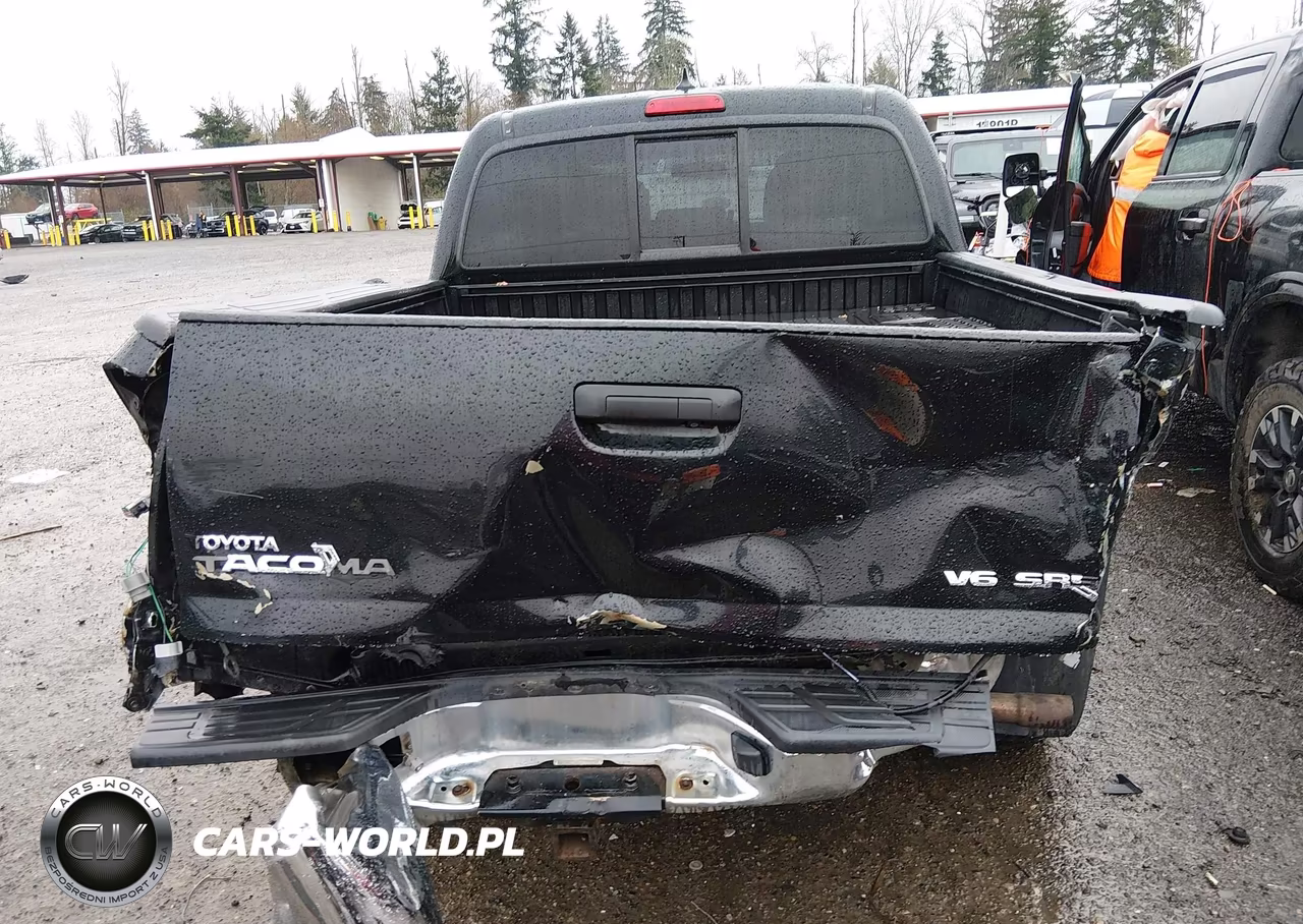 2014 Toyota Tacoma Base V6 VIN:3TMLU4EN9EM134104 - 16