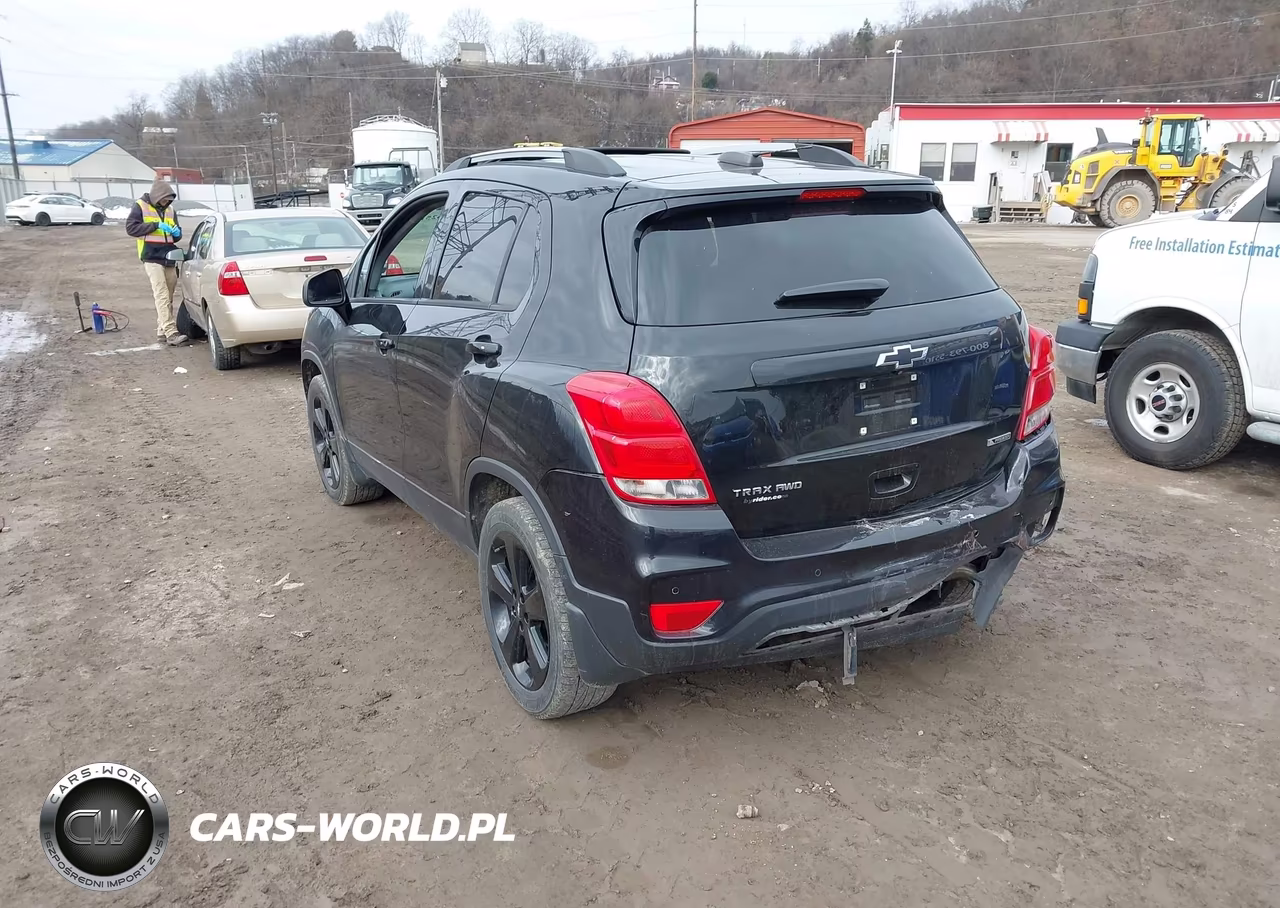 2018 Chevrolet Trax Premier VIN:KL7CJRSB4JB713936 - 3