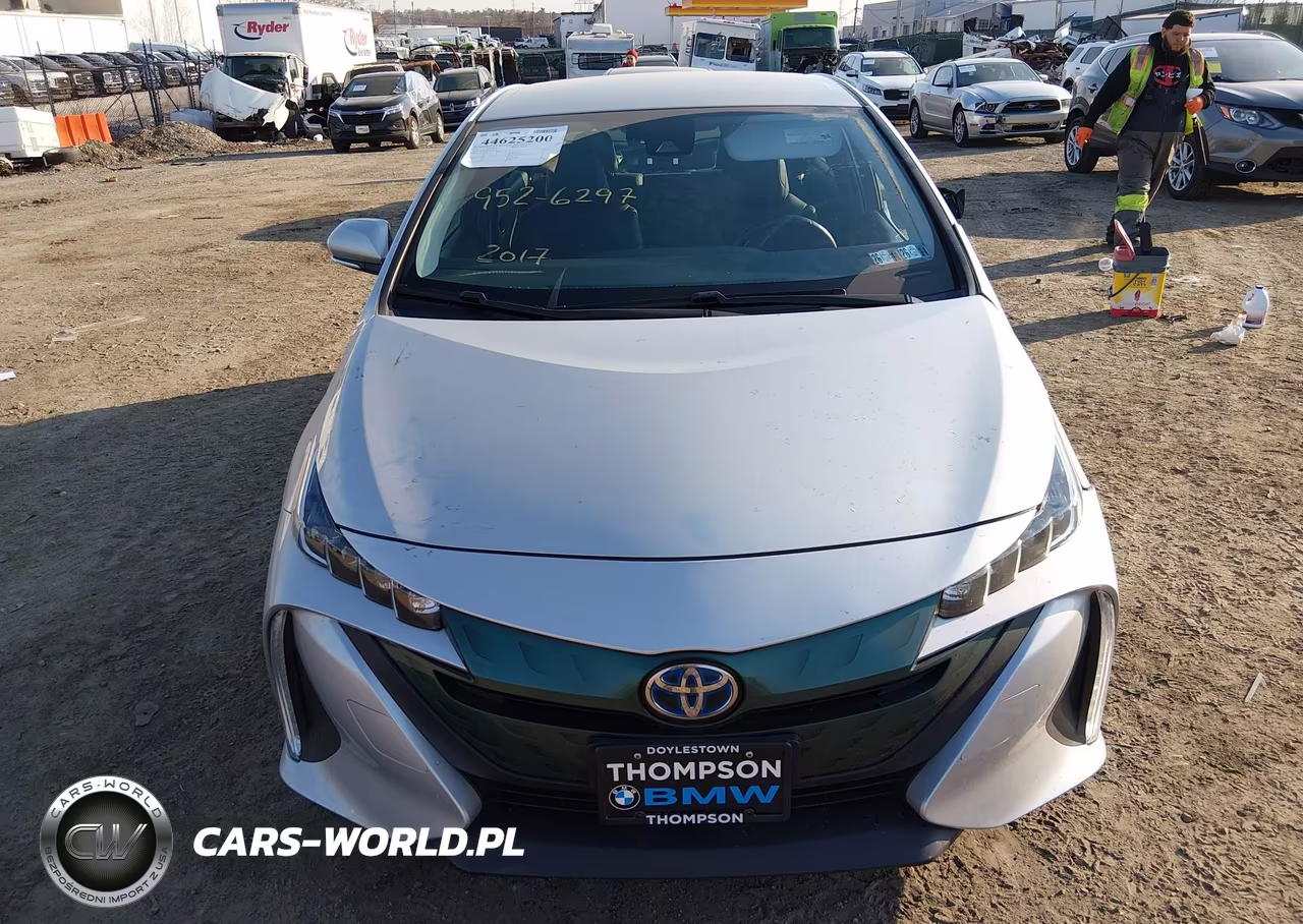 2017 Toyota Prius Prime Premium VIN:JTDKARFP4H3019594 - 12