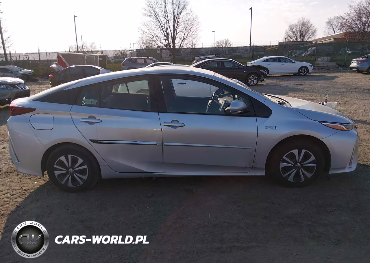 2017 Toyota Prius Prime Premium VIN:JTDKARFP4H3019594 - 13