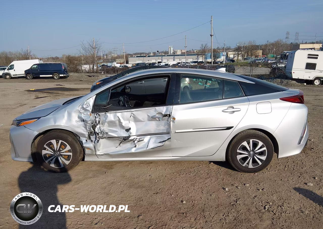 2017 Toyota Prius Prime Premium VIN:JTDKARFP4H3019594 - 14