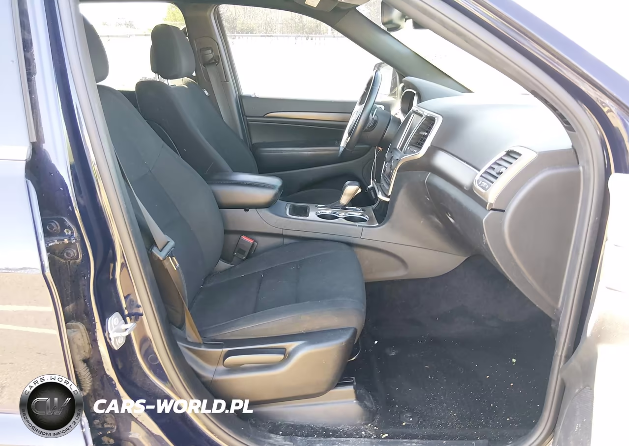 2016 Jeep Grand Cherokee Laredo VIN:1C4RJEAG2GC415794 - 5