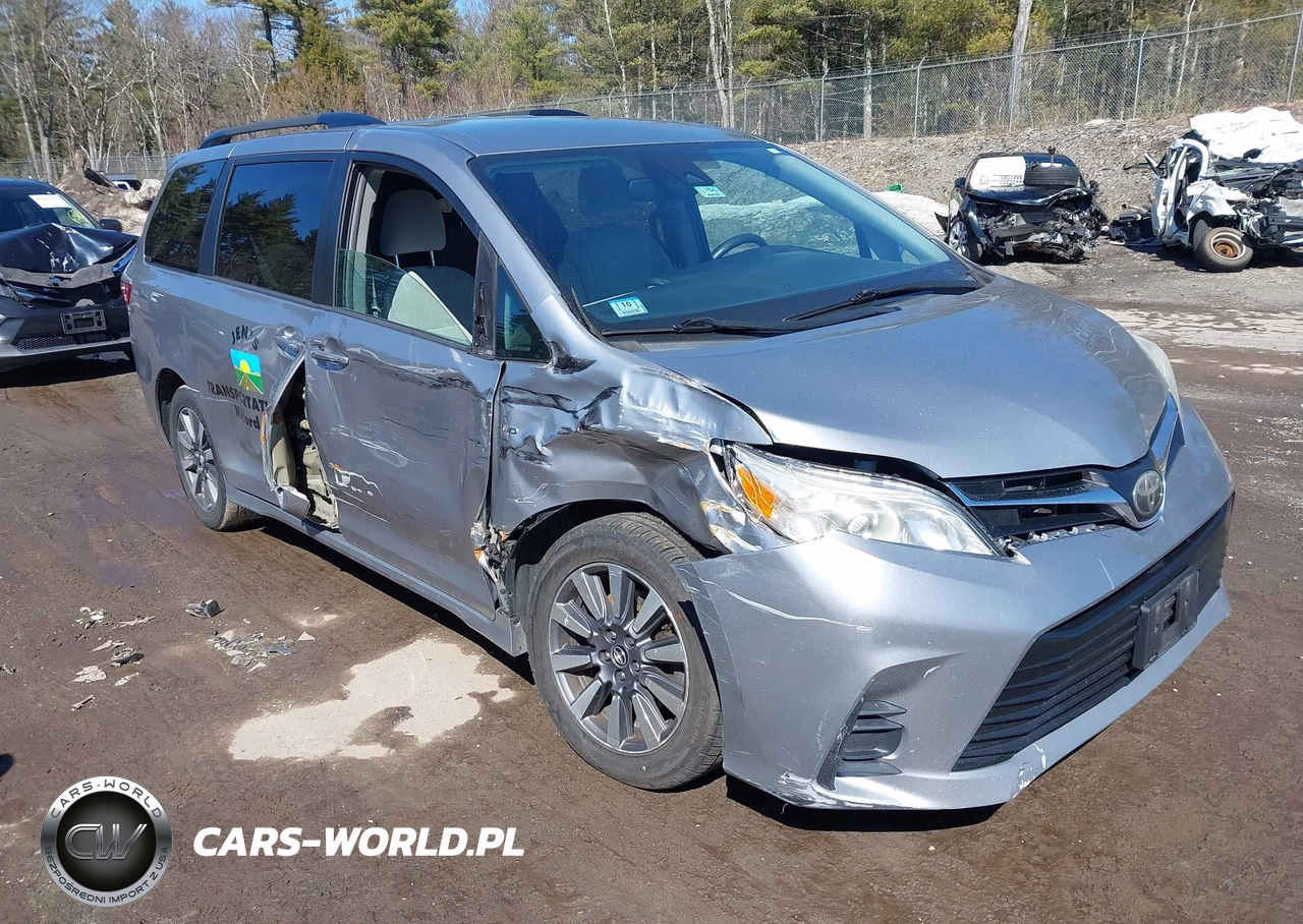 2018 Toyota Sienna Le 7 Passenger