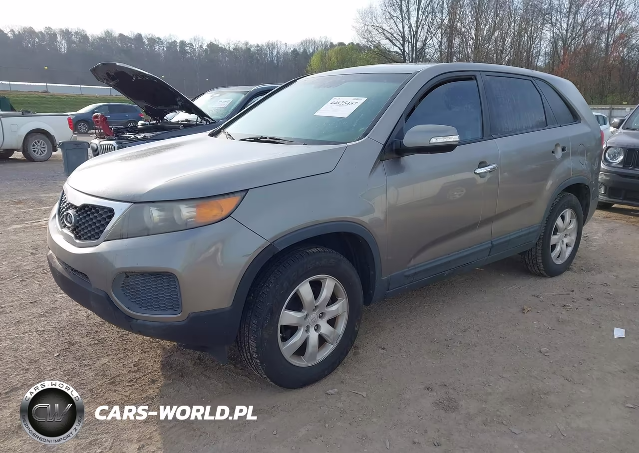 2011 Kia Sorento Lx VIN:5XYKT3A15BG104070 - 2