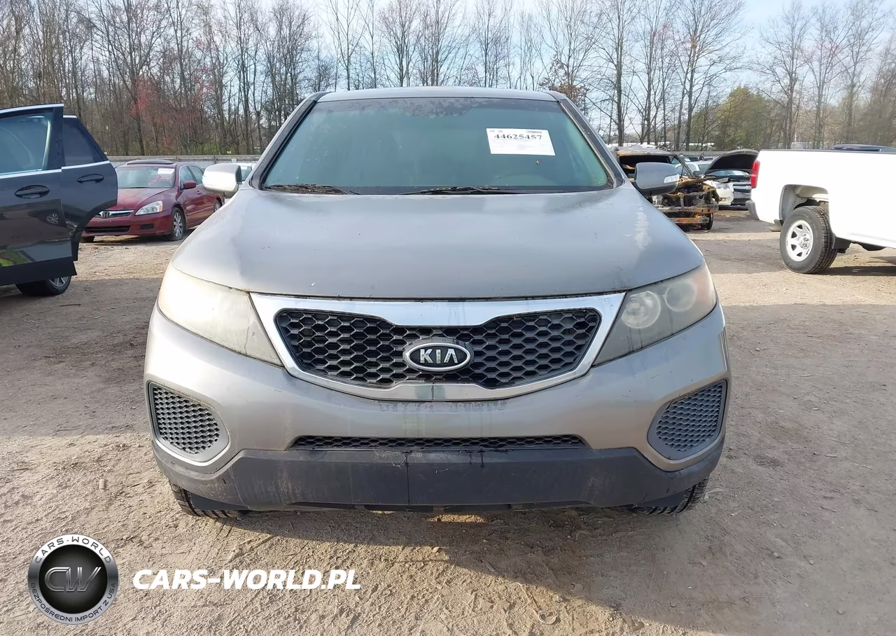 2011 Kia Sorento Lx VIN:5XYKT3A15BG104070 - 6