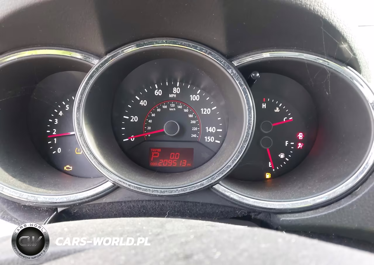2011 Kia Sorento Lx VIN:5XYKT3A15BG104070 - 7