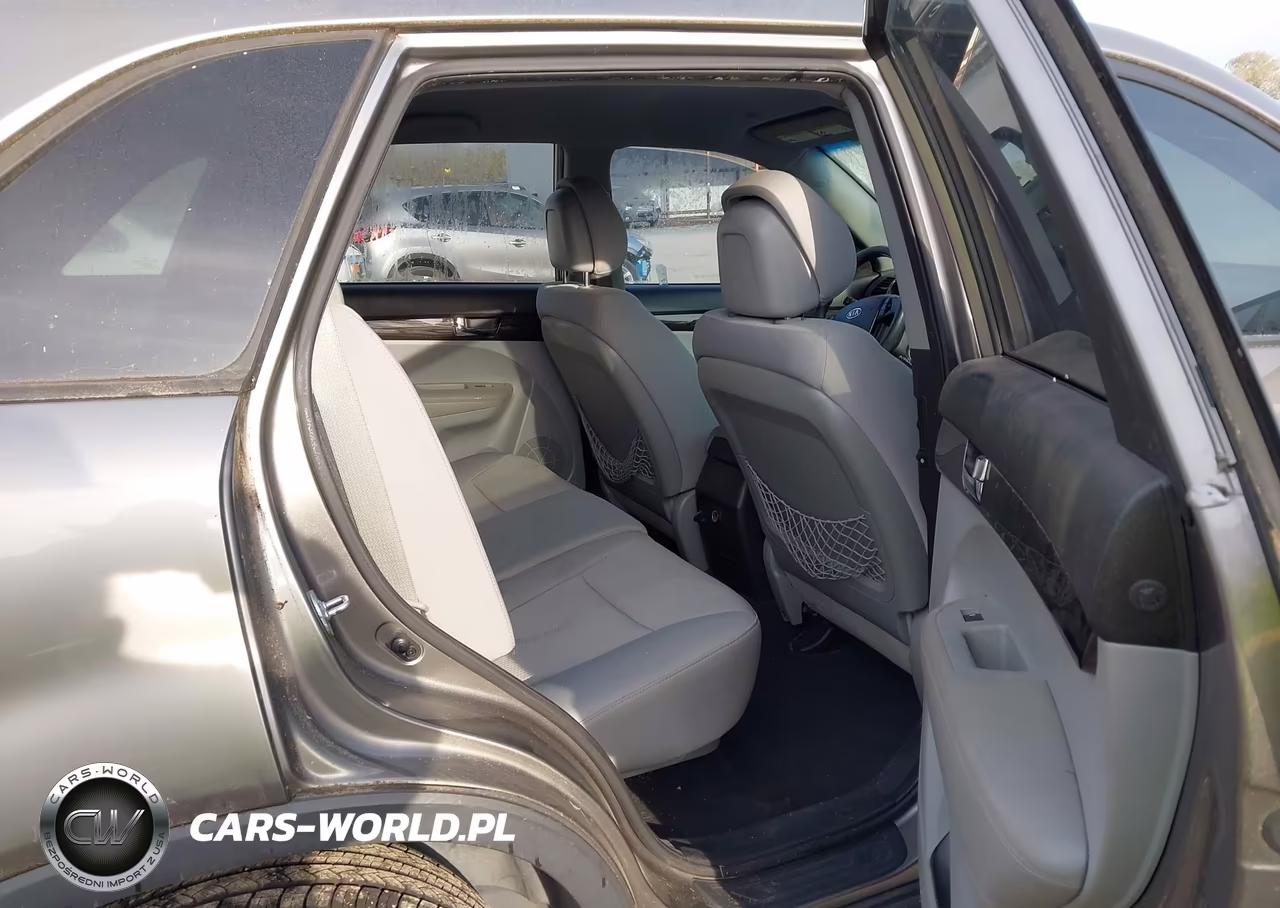 2011 Kia Sorento Lx VIN:5XYKT3A15BG104070 - 8
