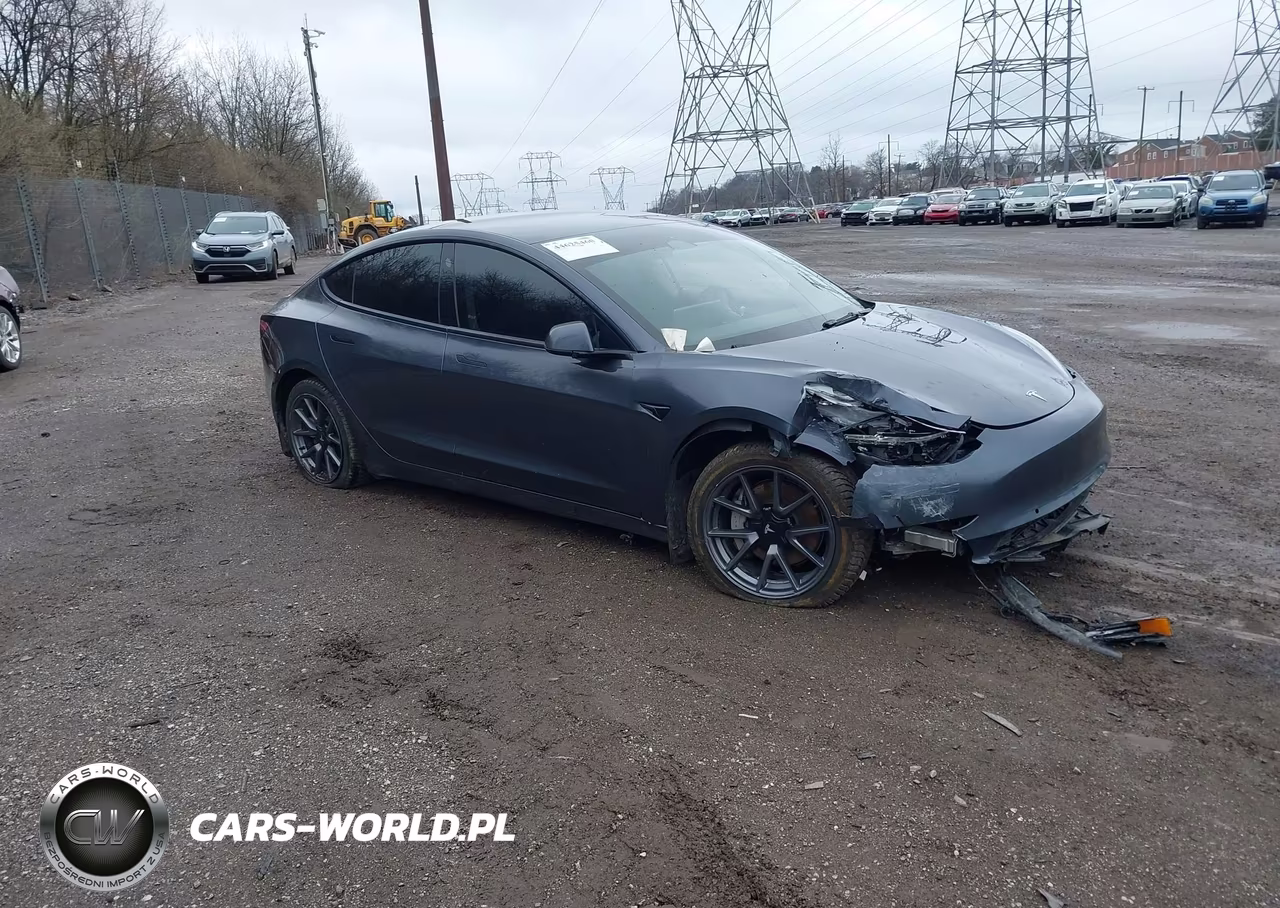 2022 Tesla Model 3 Long Range Dual Motor All-Wheel Drive