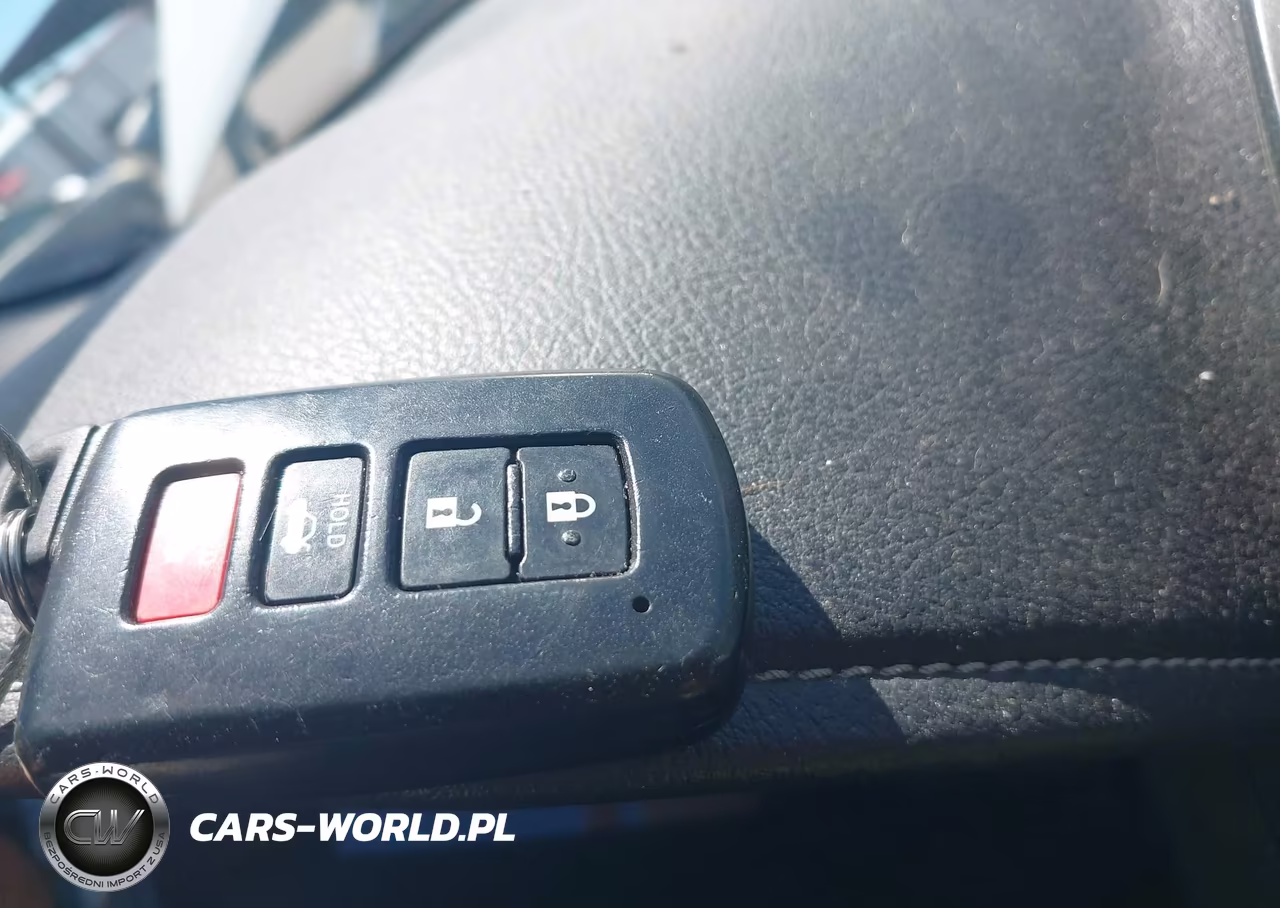 2012 Toyota Camry Hybrid Le VIN:4T1BD1FK1CU030175 - 11