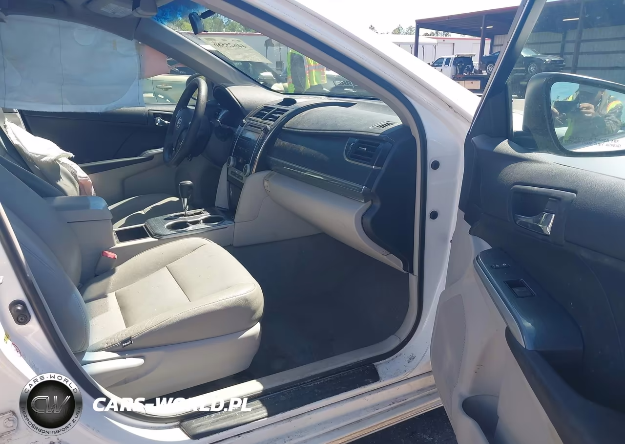 2012 Toyota Camry Hybrid Le VIN:4T1BD1FK1CU030175 - 5