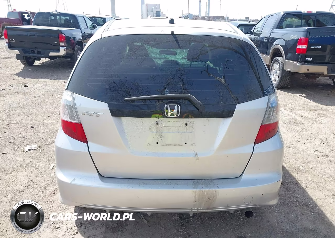 2013 Honda Fit VIN:JHMGE8H3XDC017341 - 16