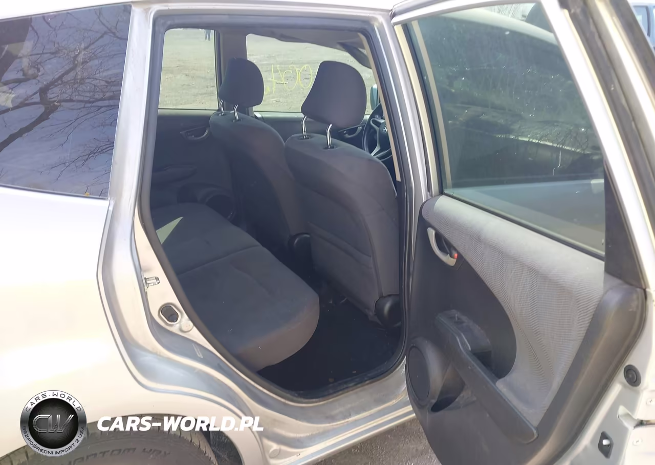 2013 Honda Fit VIN:JHMGE8H3XDC017341 - 8