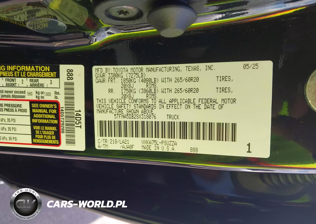 2025 Toyota Tundra Platinum VIN:5TFNA5DB2SX318076 - 9