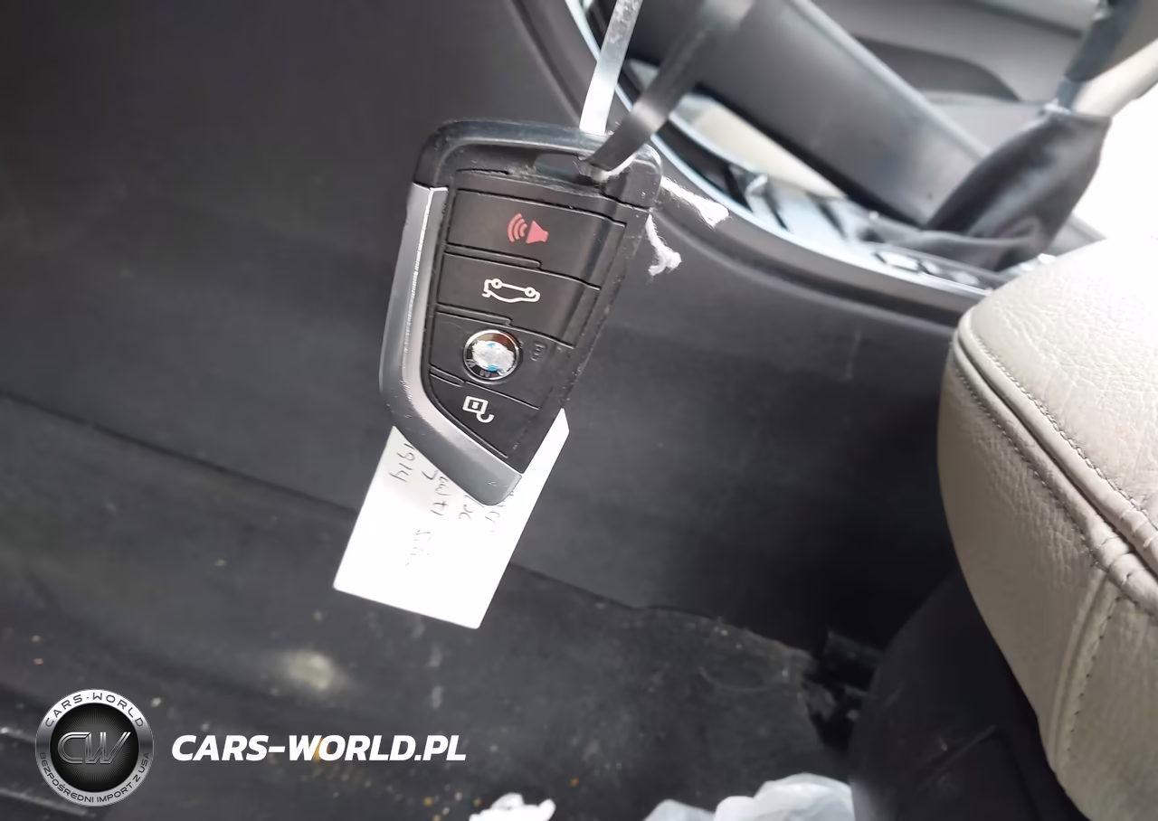 2017 BMW X1 xDrive28I VIN:WBXHT3Z30H4A55034 - 11