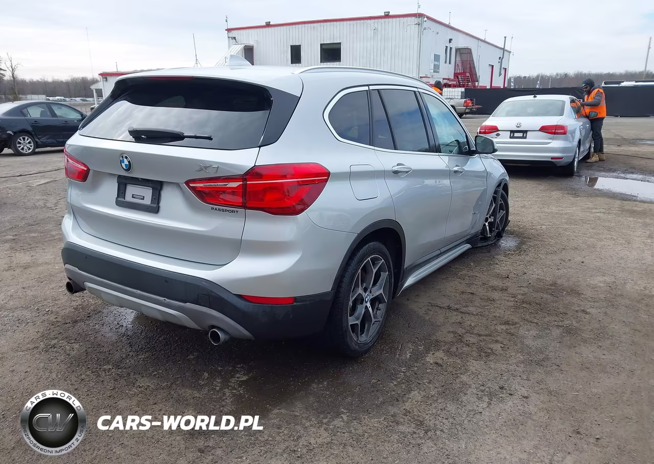 2017 BMW X1 xDrive28I VIN:WBXHT3Z30H4A55034 - 4