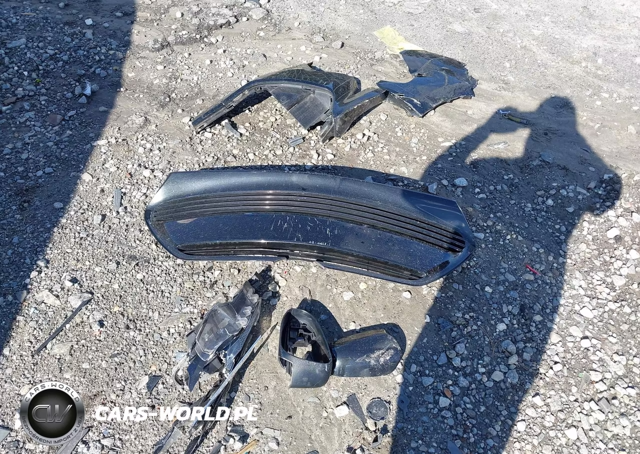 2019 Toyota Corolla L VIN:2T1BURHE5KC128745 - 12