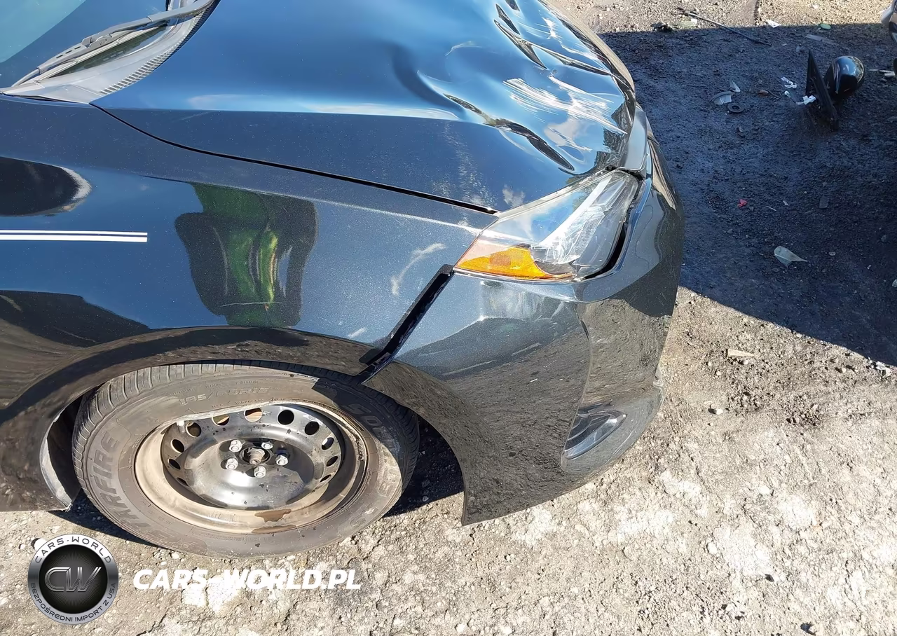 2019 Toyota Corolla L VIN:2T1BURHE5KC128745 - 19