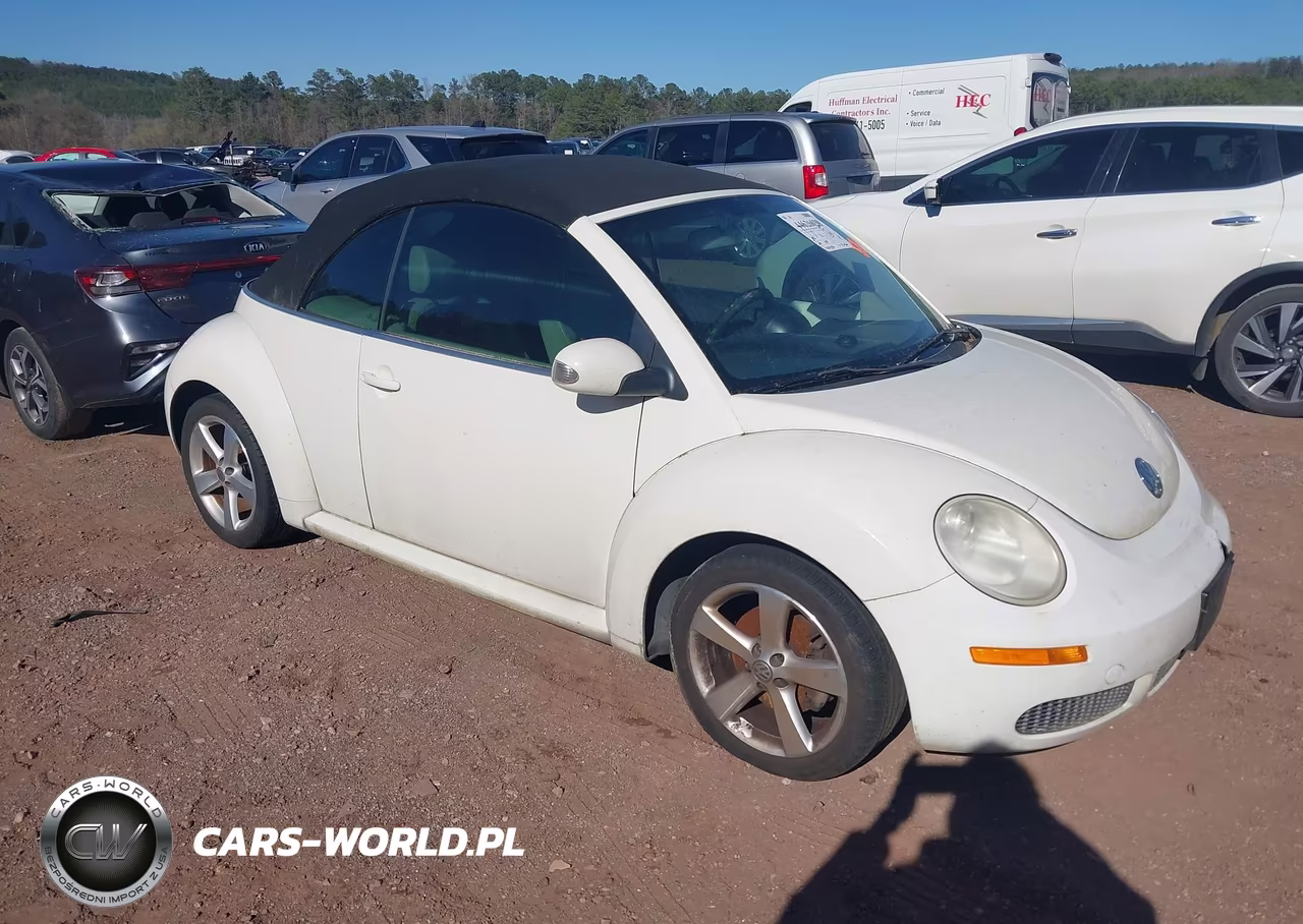 2007 Volkswagen New Beetle Triple White