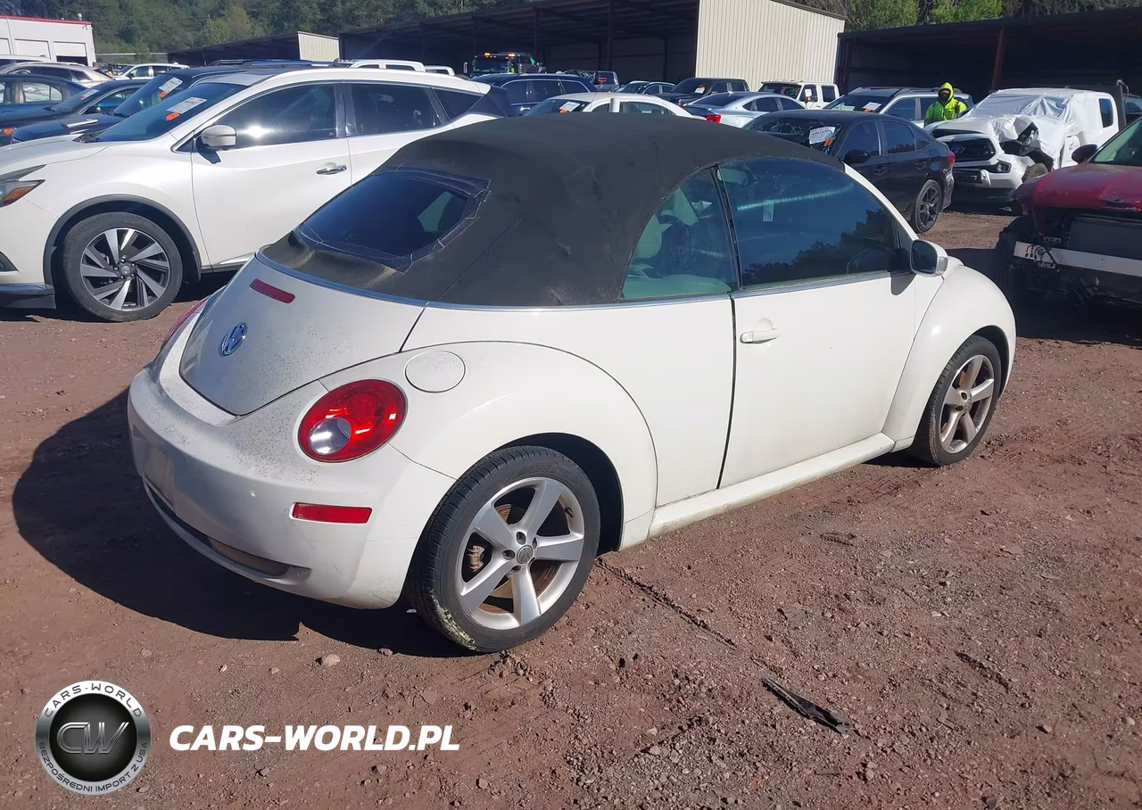 2007 Volkswagen New Beetle Triple White VIN:3VWFF31Y17M412169 - 4