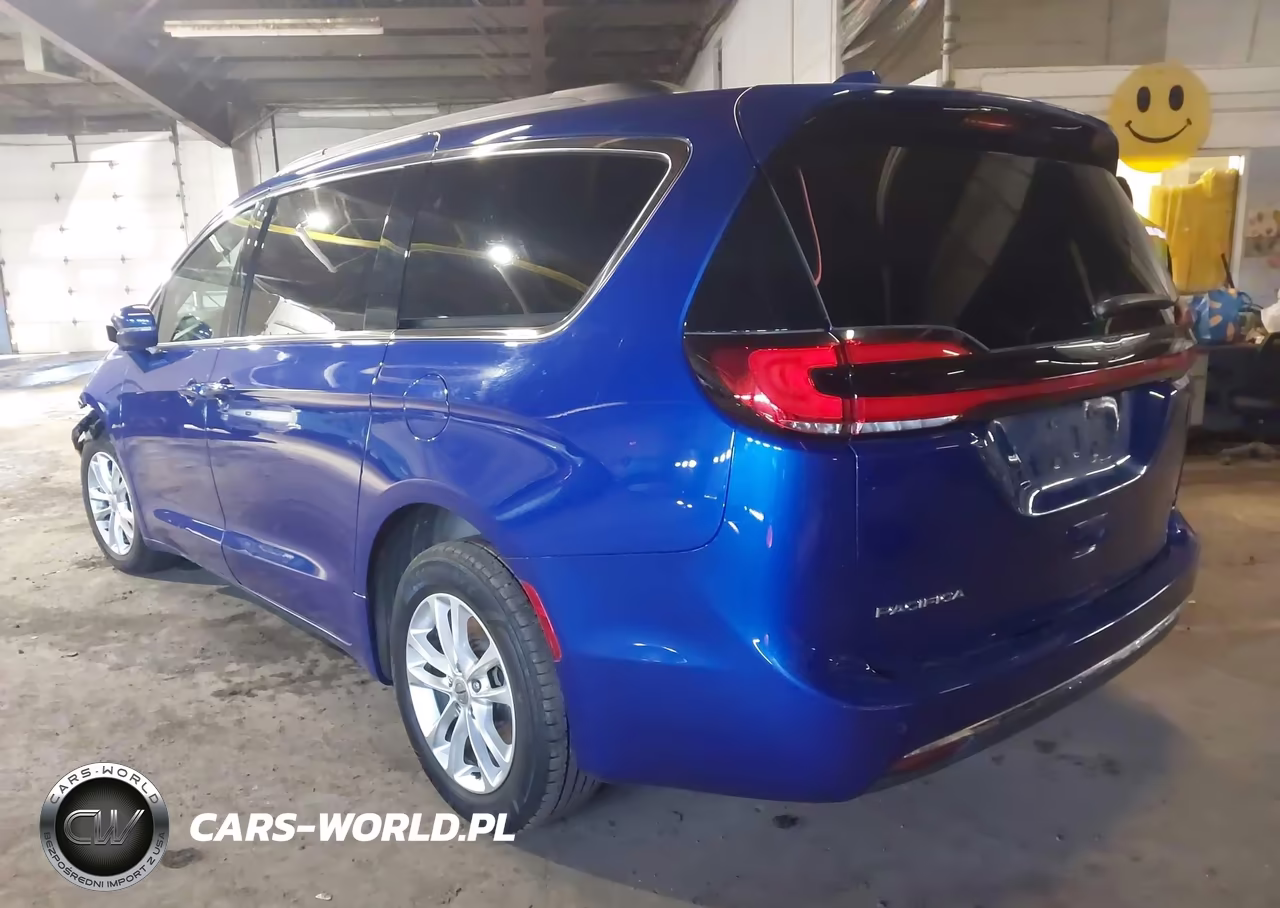 2021 Chrysler Pacifica Touring Awd VIN:2C4RC3FGXMR514860 - 3
