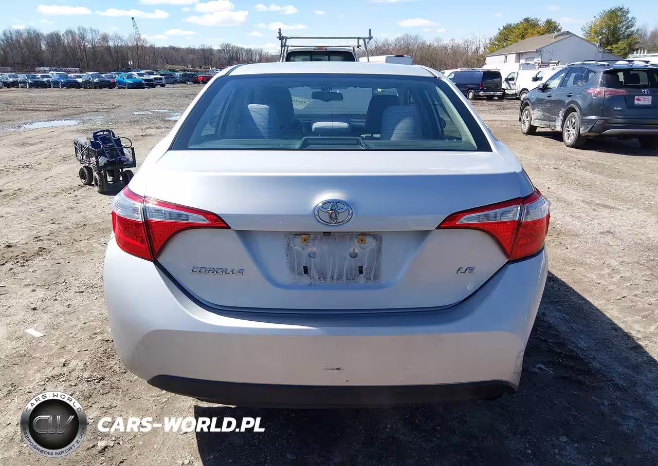 2015 Toyota Corolla Le VIN:2T1BURHE6FC350152 - 15