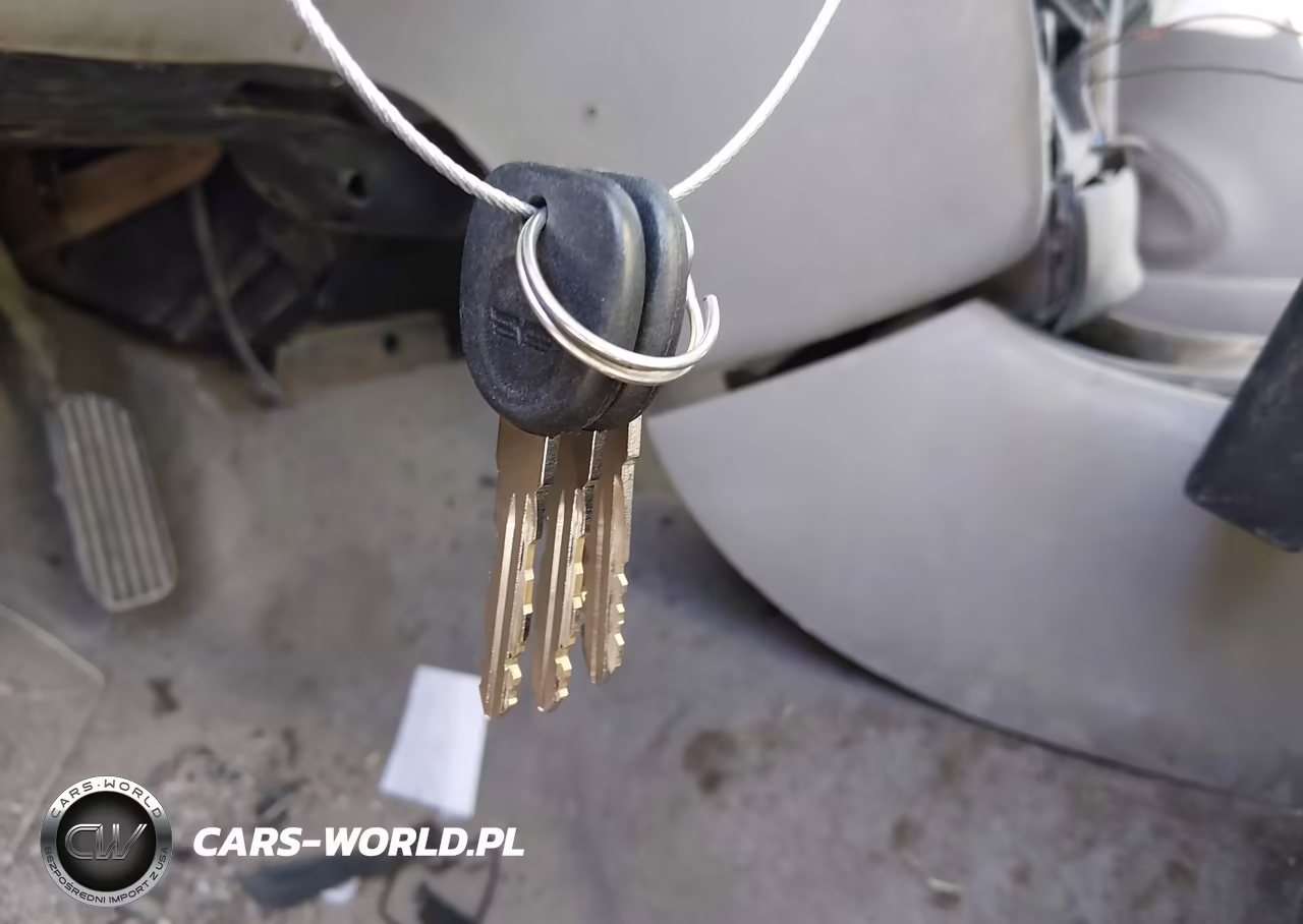 2003 Chevrolet Malibu VIN:1G1ND52J23M698744 - 11