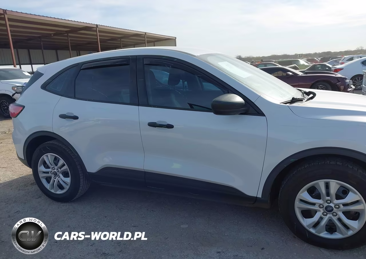 2020 Ford Escape S VIN:1FMCU0F63LUC64979 - 13