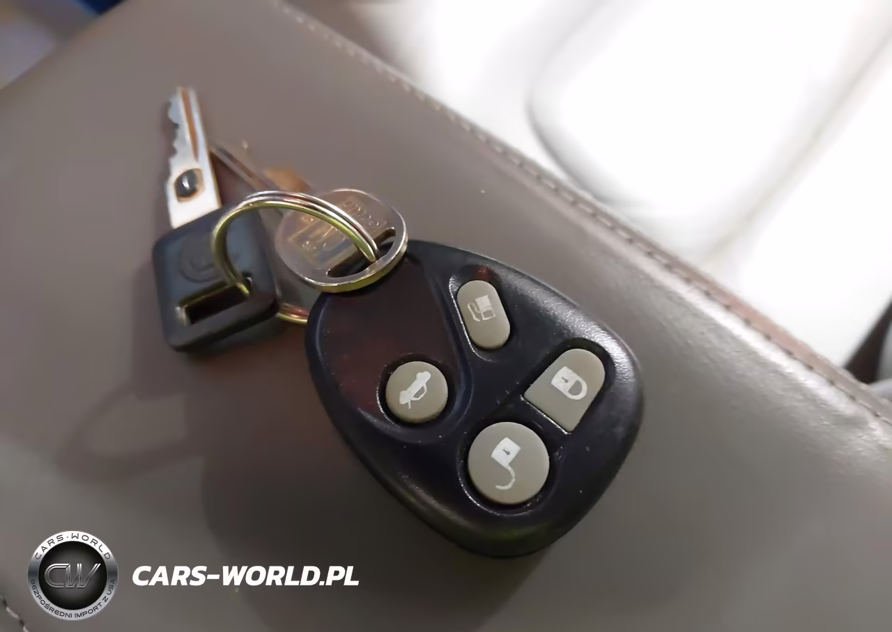 1998 Cadillac Deville Standard VIN:1G6KD54Y7WU706106 - 11