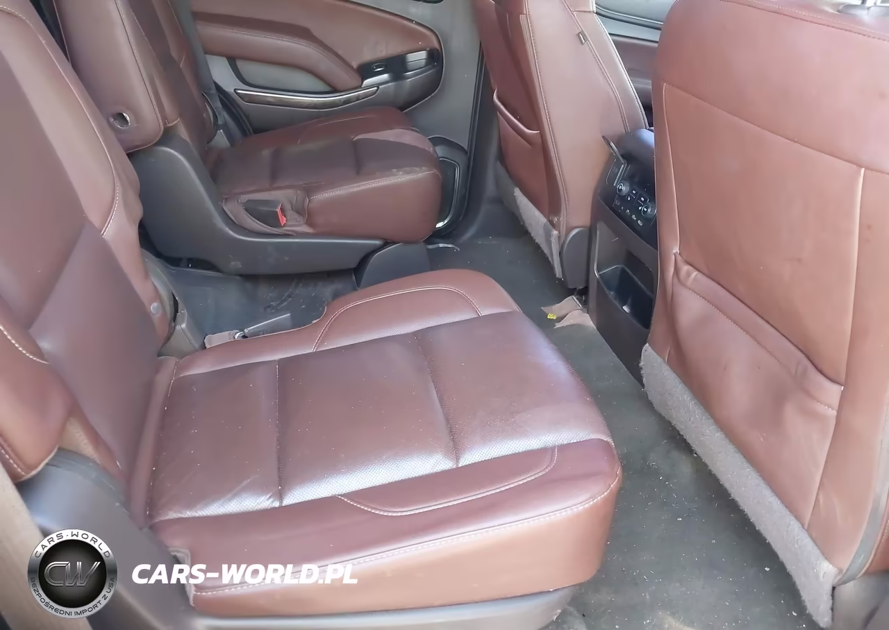 2017 Chevrolet Tahoe Premier VIN:1GNSKCKC4HR146640 - 8