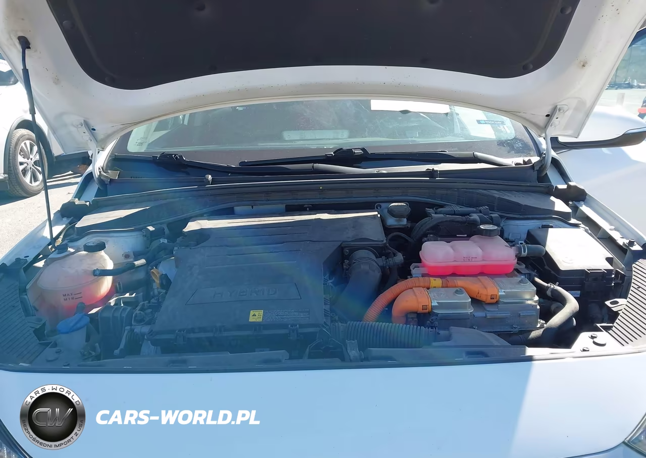 2020 Hyundai Ioniq Hybrid Limited VIN:KMHC05LC3LU235159 - 10