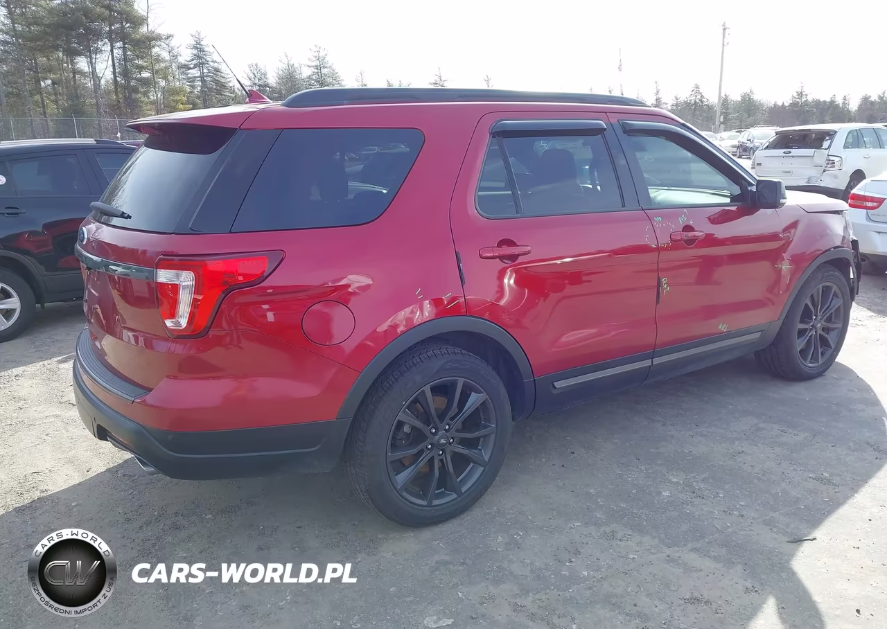 2018 Ford Explorer Xlt VIN:1FM5K7D80JGC51467 - 4