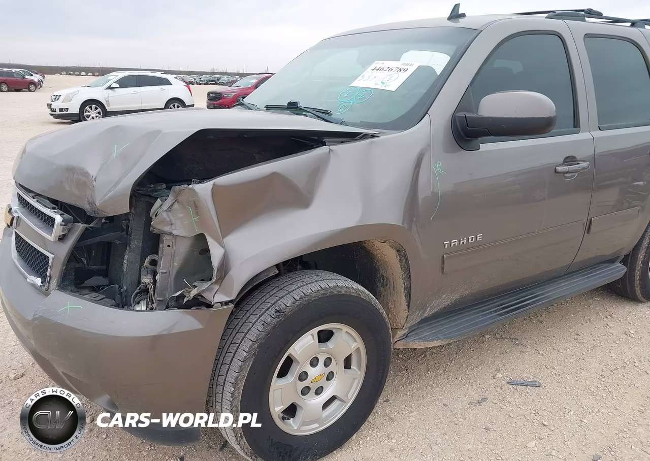 2011 Chevrolet Tahoe Ls VIN:1GNSCAE0XBR165039 - 17