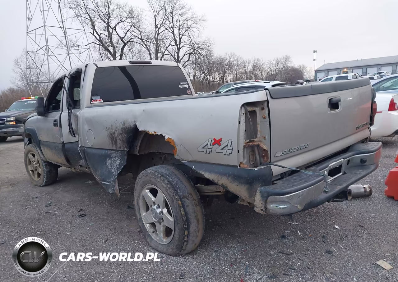 2004 Chevrolet Silverado 2500Hd Ls VIN:1GCHK29214E311698 - 3
