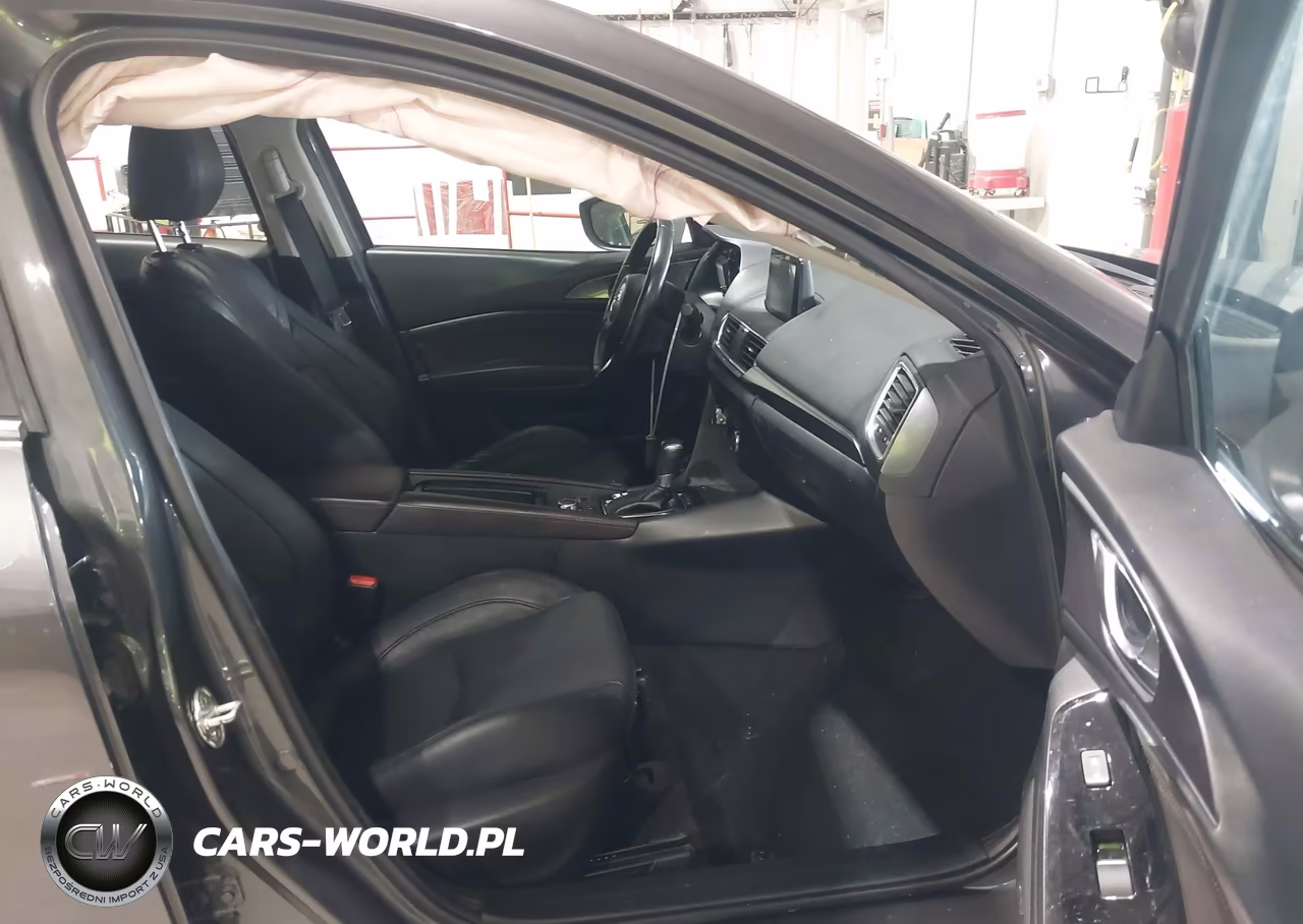 2018 Mazda Mazda3 Grand Touring VIN:3MZBN1M3XJM189613 - 5