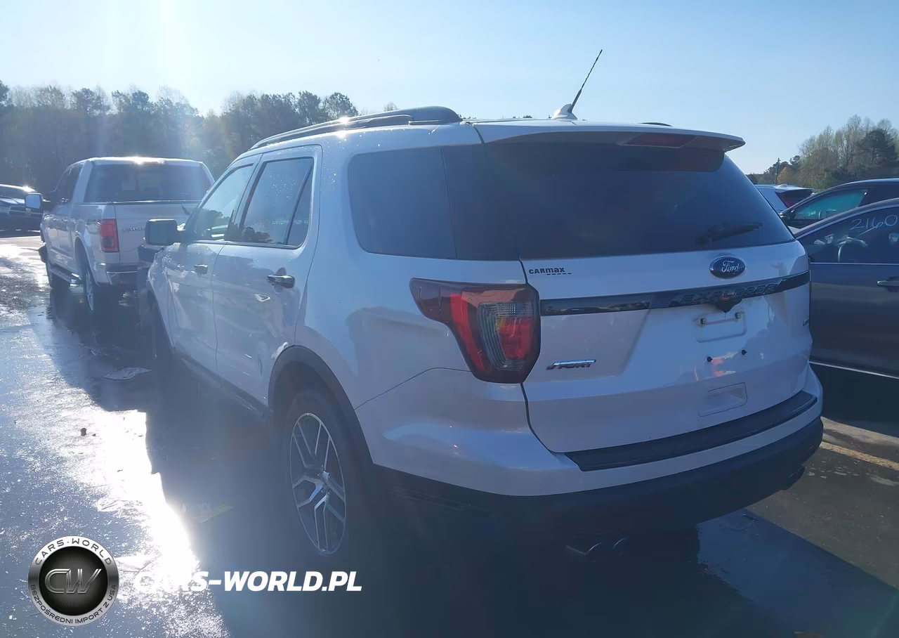 2018 Ford Explorer Sport VIN:1FM5K8GT2JGB96090 - 3
